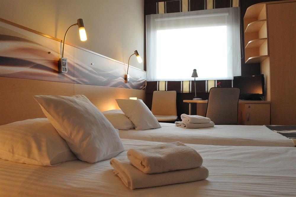 Quality Silesian Hotel Katowice Ngoại thất bức ảnh