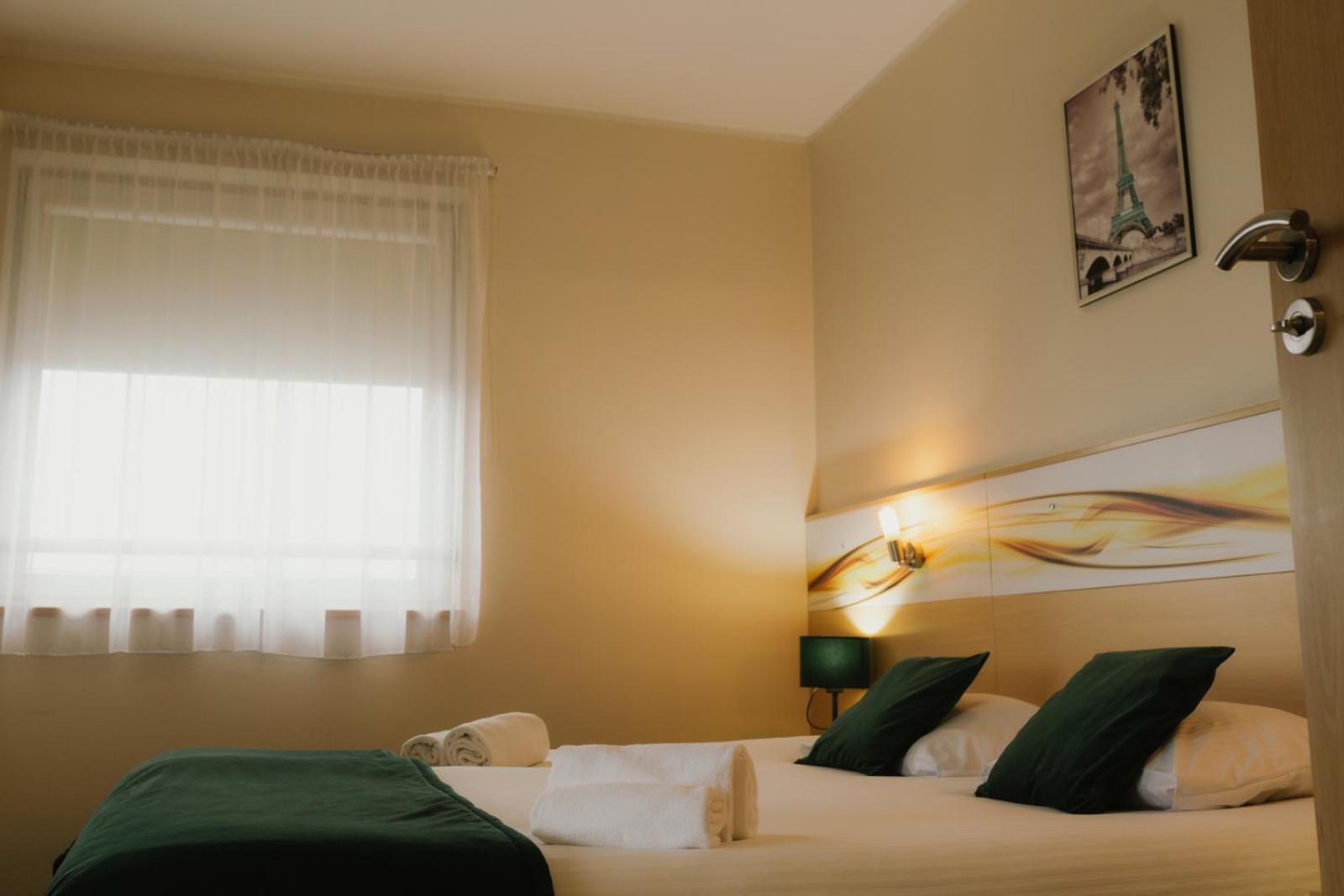 Quality Silesian Hotel Katowice Ngoại thất bức ảnh