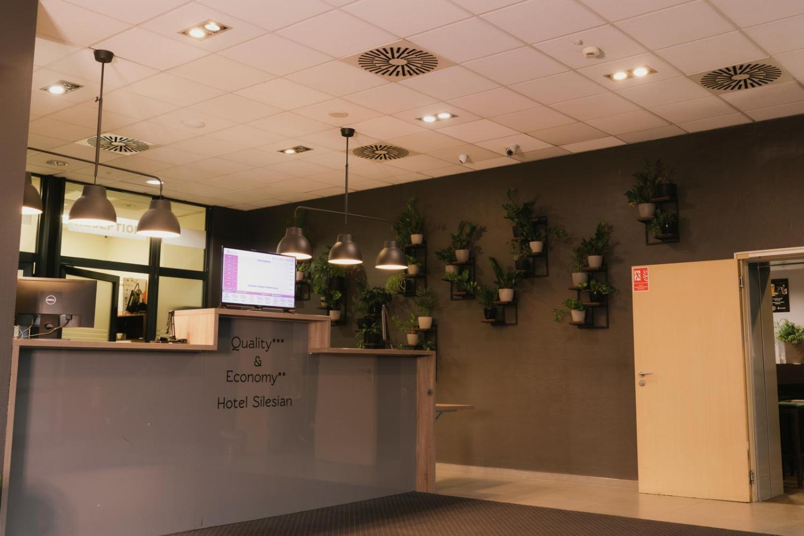 Quality Silesian Hotel Katowice Ngoại thất bức ảnh